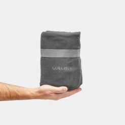 Quechua COUVERTURE EN POLAIRE - 150 X 130 CM -Camping Série Magasin couverture en polaire 150 x 130 cm 2