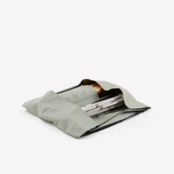 Quechua TABLE DE CAMPING COMPACTE 4/6 PERSONNES - PLATEAU BOIS - POCHE DE RANGEMENT -Camping Série Magasin table de camping compacte 46 personnes plateau bois poche de rangement 3